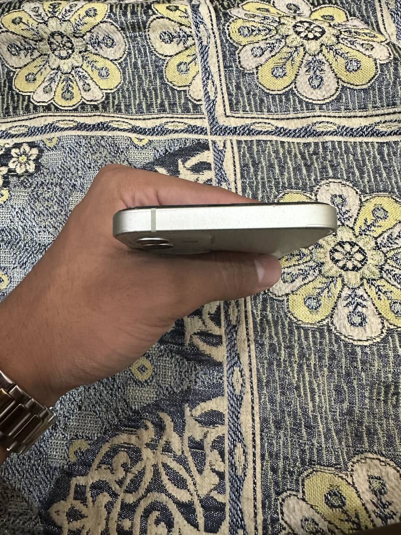 Apple iPhone 12 2