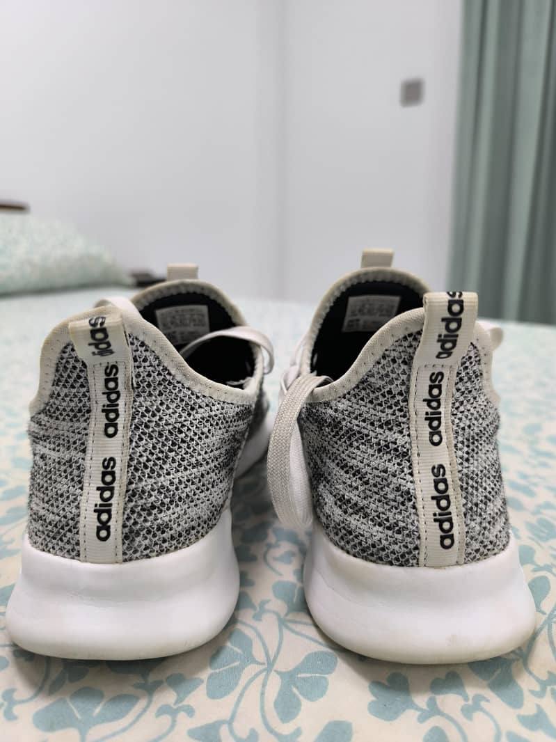 Adidas Cloud foam 2