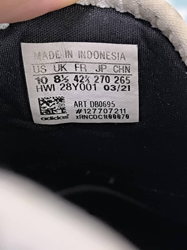 Adidas Cloud foam 4