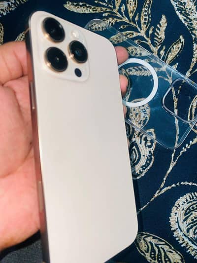 Apple iPhone 16 Pro Max