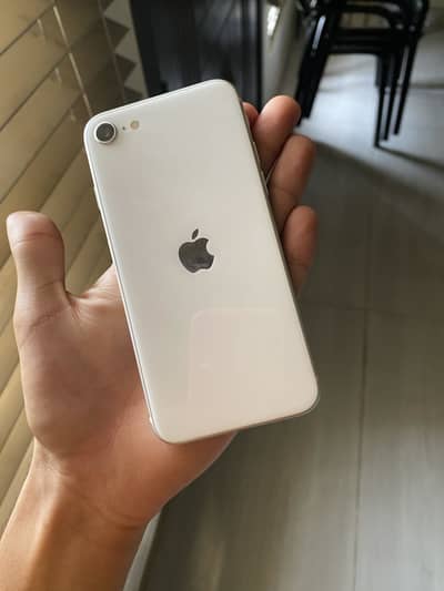 Apple iPhone SE