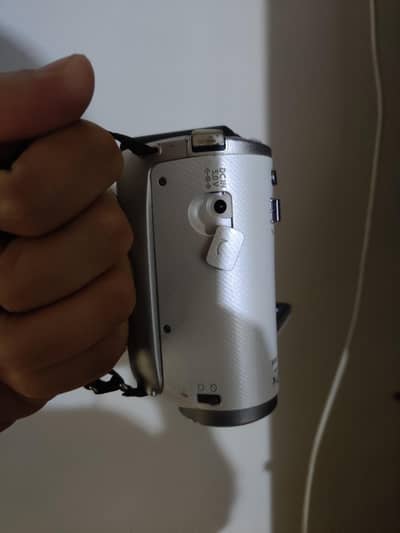 full hd camera best for video and pic full hd camera  42 x zoom