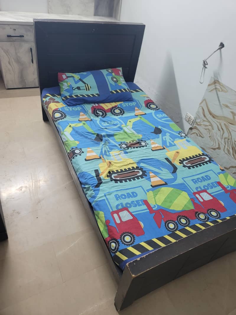 single bed 0