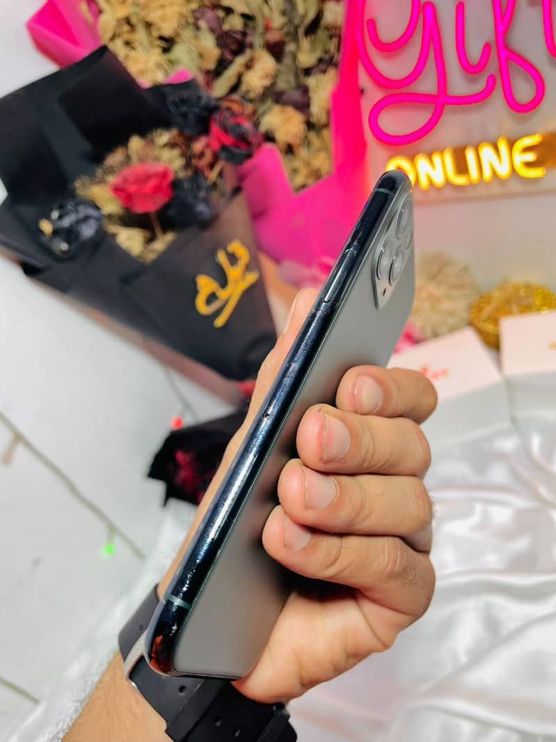 iPhone 11 pro 5