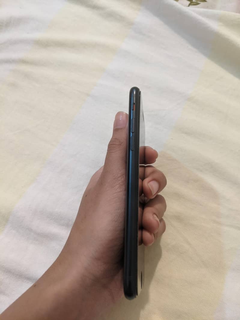 Apple iPhone SE 4