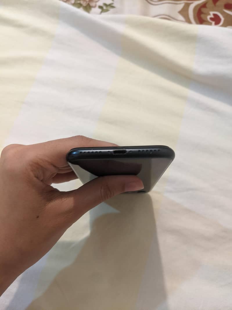 Apple iPhone SE 5