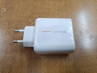 65 watt VOC charger