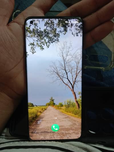 One Plus 10 Pro 5G