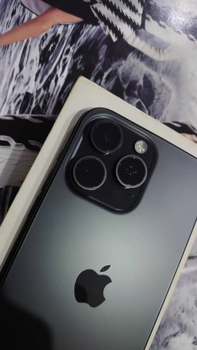 Apple iPhone 15 Pro Max 256gb with Box, Read Ad