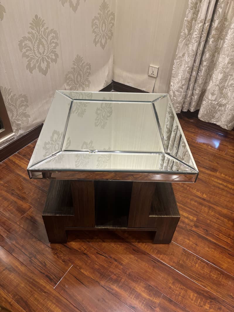 Side tables 0