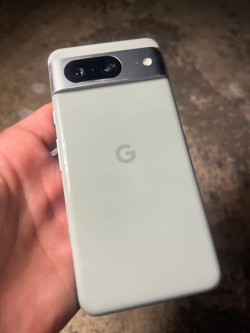 Google Pixel 8 6