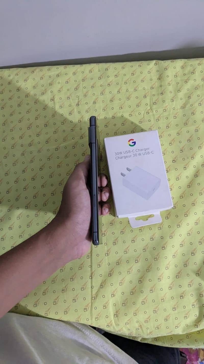 Google Pixel 7 Pro PTA approved with Google charger 10