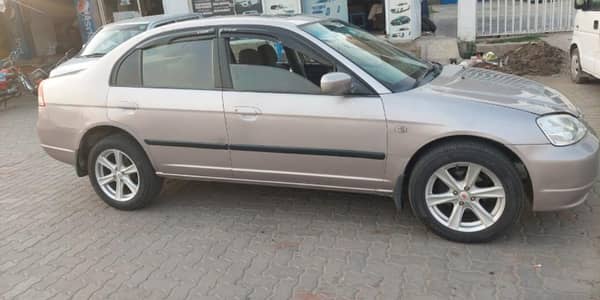 Honda Civic Oriel 2001