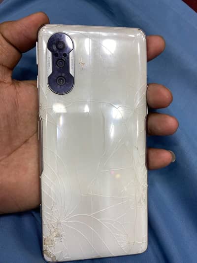redmi k40 _12/256 jus back break 120fps support