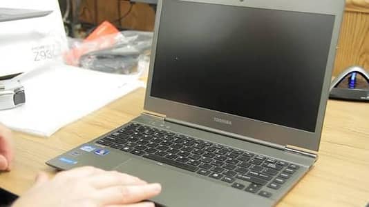 i5 4th very lightweight laptop 8/128 10hour betry fixed price