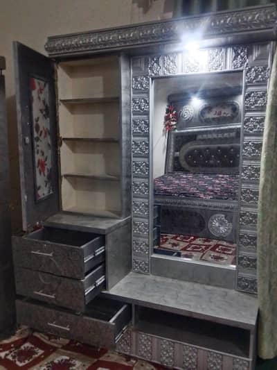 furniture for sale   1 bed 1 mattress 1 dressing table 1 Bartan almari