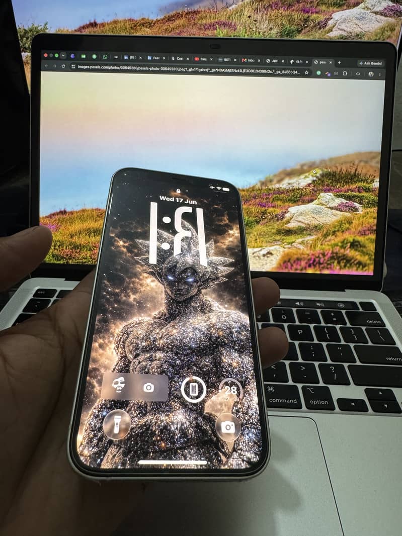 Apple iPhone 12 8
