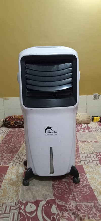 E-Lite Air cooler available for sale 10/10 Like AC service required
