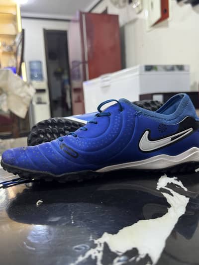 Nike tiempo