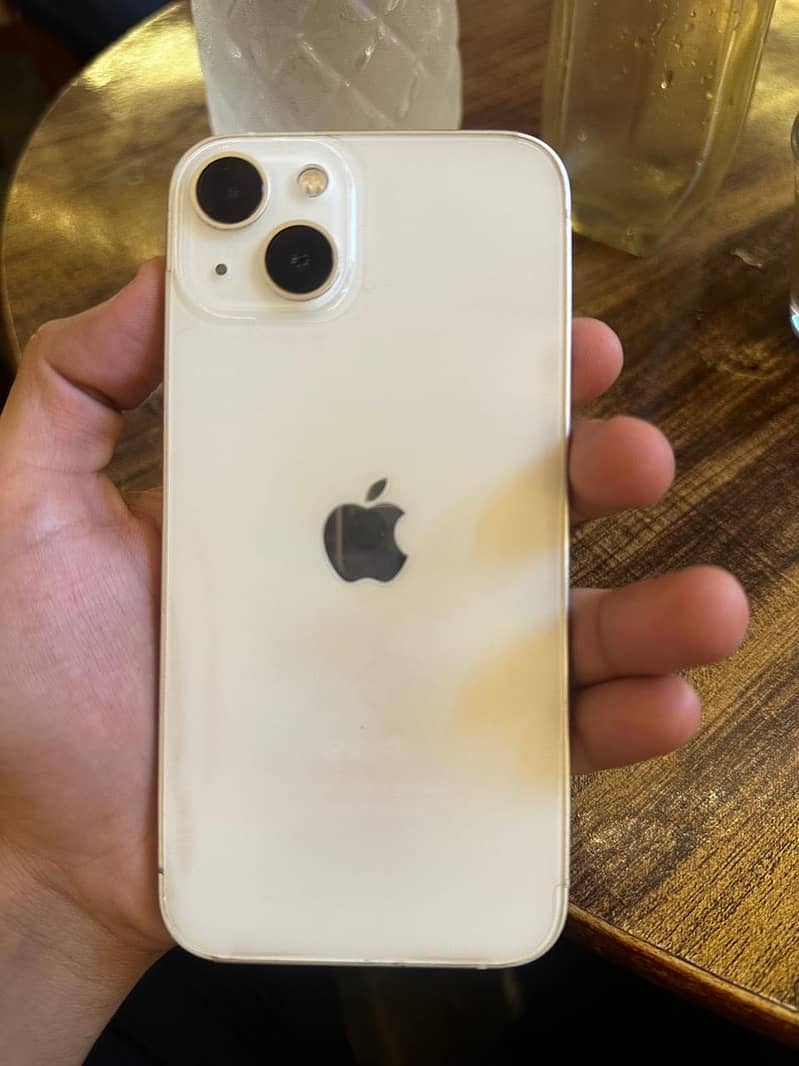 Apple iPhone 13 0