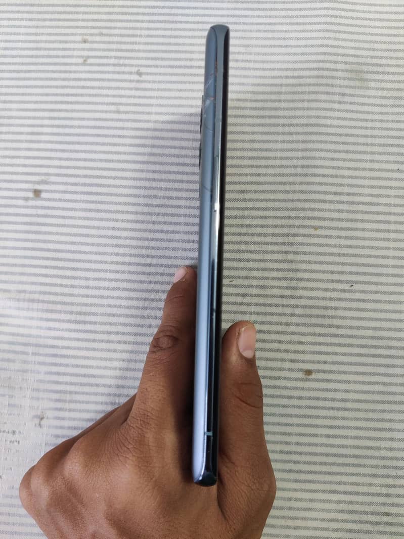 One Plus 9 Pro 4