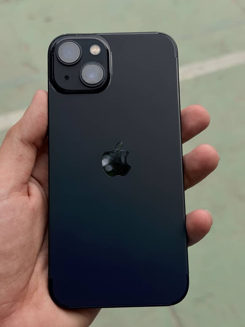 Apple iPhone 13 7