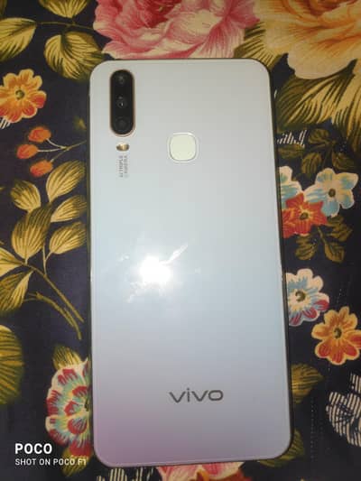 Vivo Y17