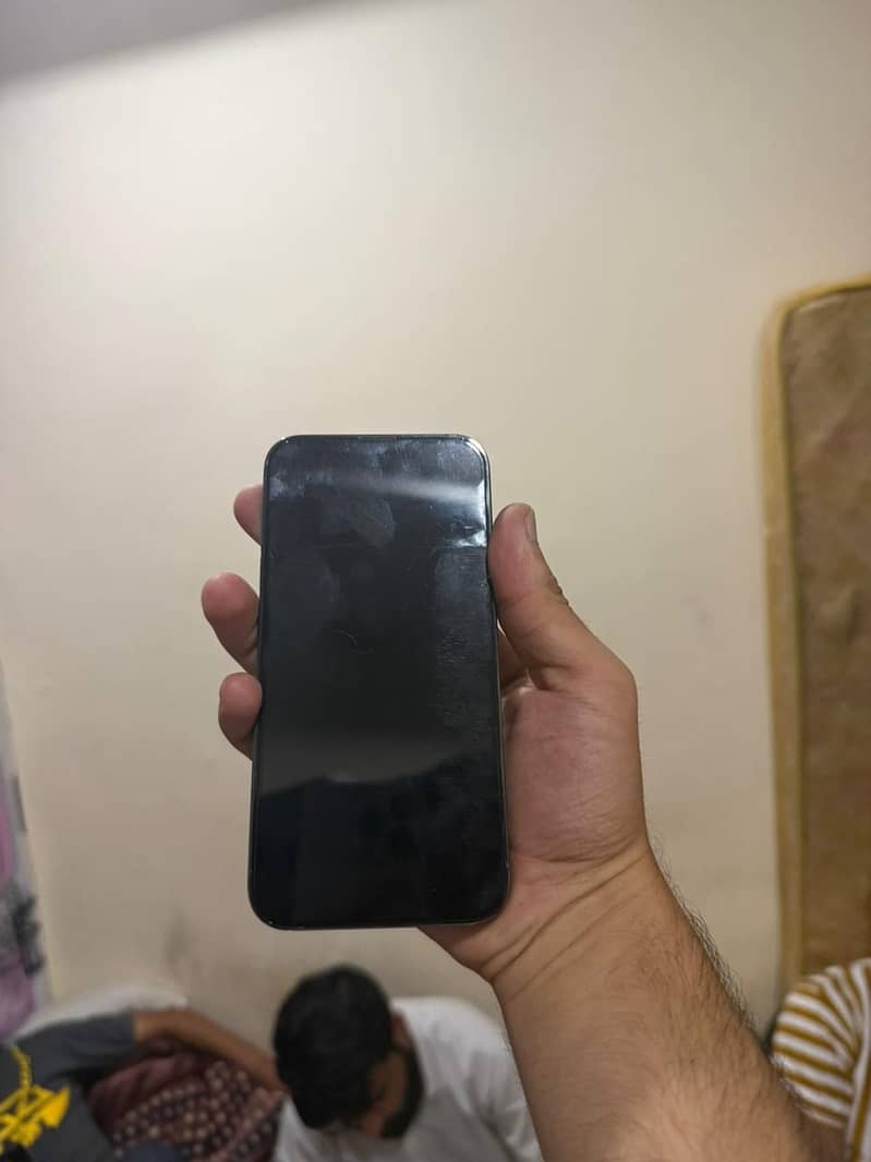 Iphone 13 pro 4