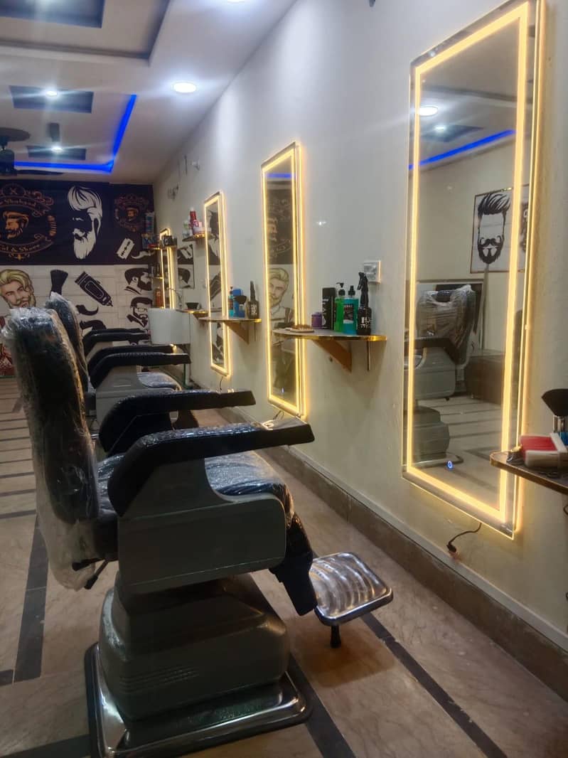 saloon 2