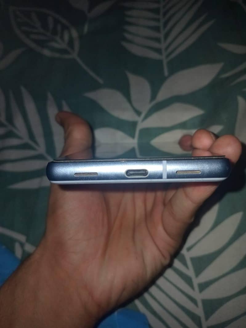 Google Pixel 7a 3