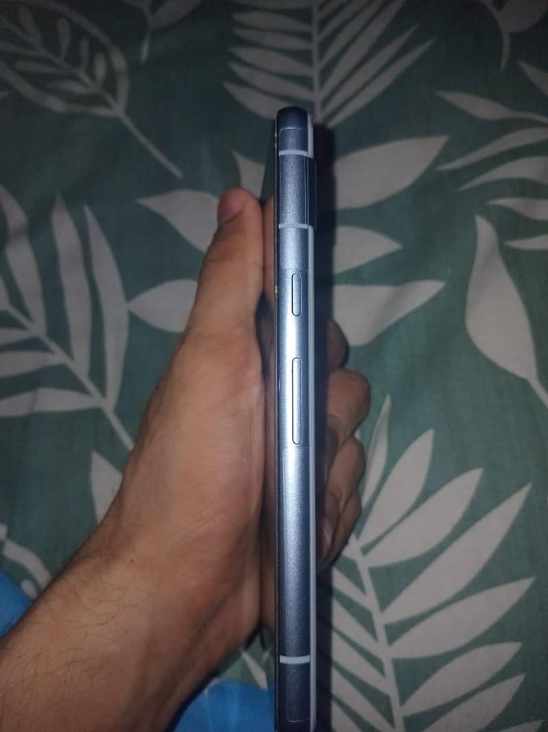 Google Pixel 7a 5