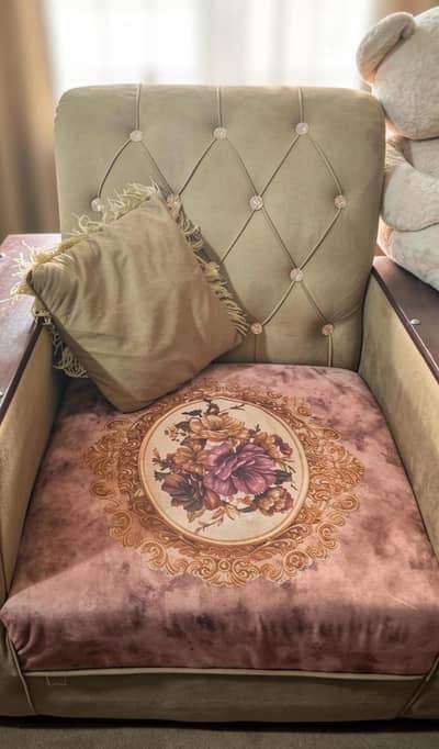6 months used sofa for sale