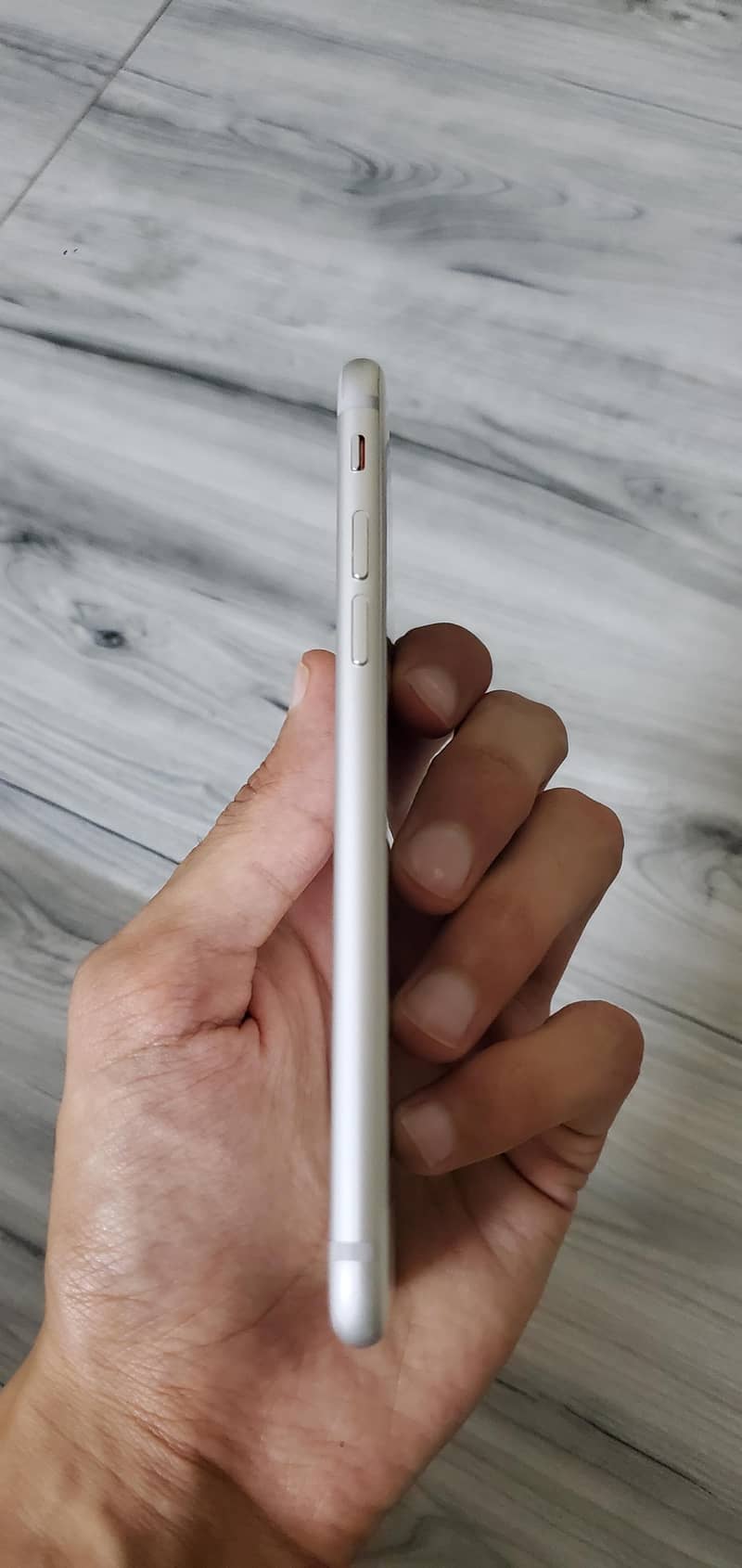 Apple iPhone 7 3