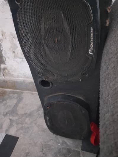 Pioneer Speaker Pair