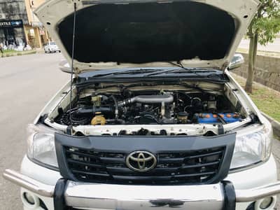 Toyota Hilux 2015