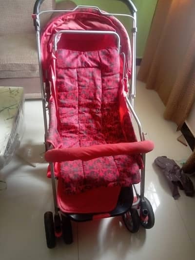 I am selling my pram good condition