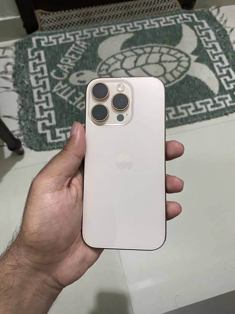 Apple iPhone 16 Pro 6