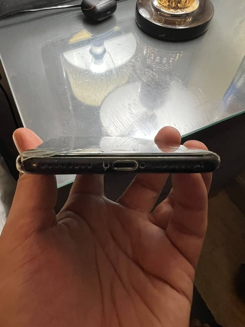 Apple iPhone 7 Plus 1