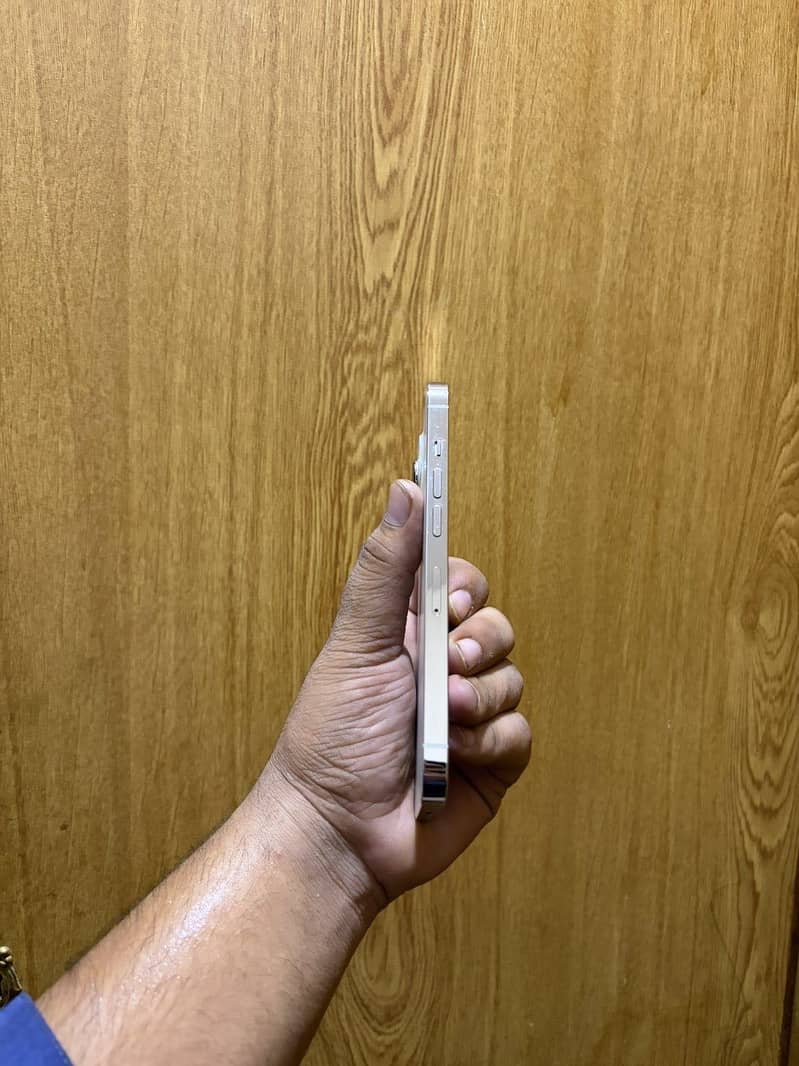 Apple iPhone 13 Pro 3