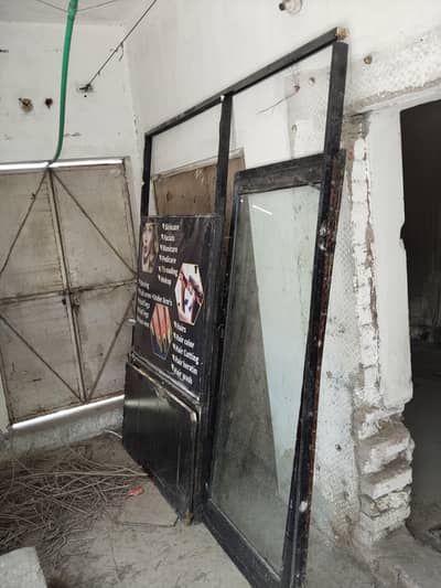 shop frame