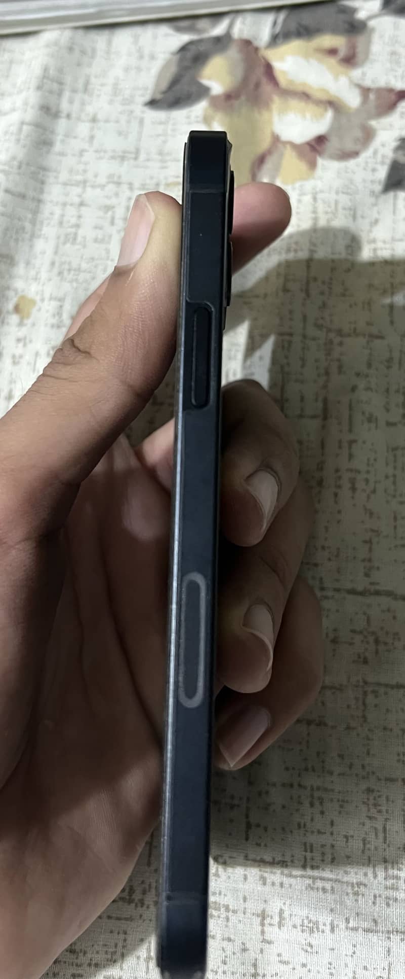 Apple iPhone 12 1