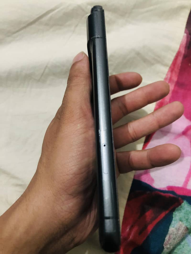 Google Pixel 8 5