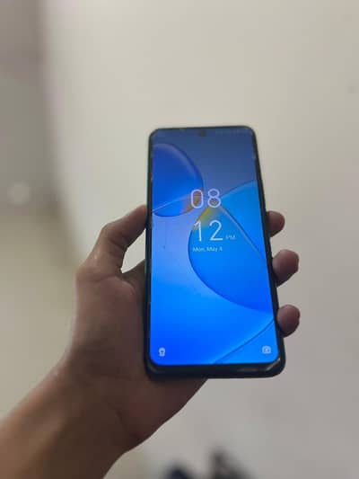 Infinix Hot 12