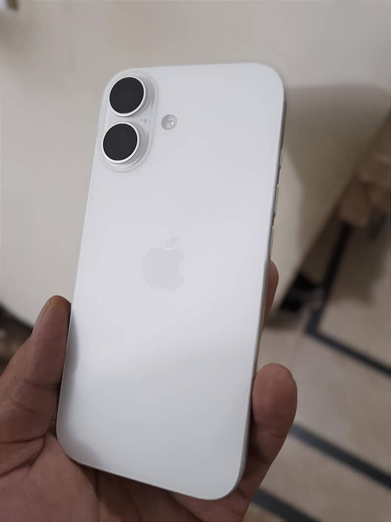 iPhone 17 0