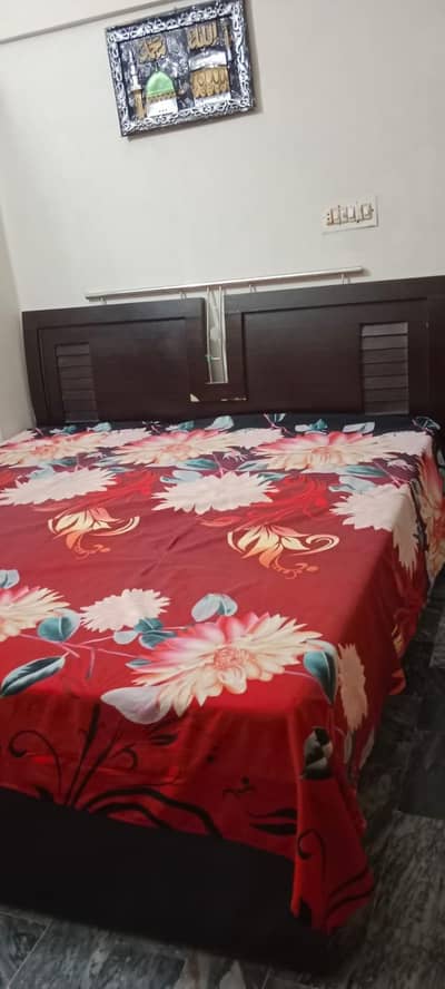 Double bed with matress