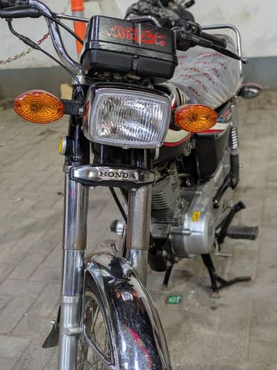 Honda CG 125 2015 Karachi Number KIJ