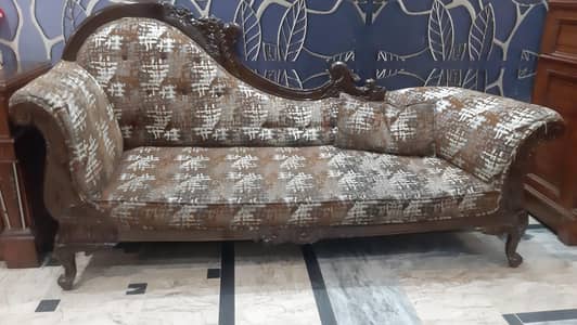3 seater sofa for bedroom