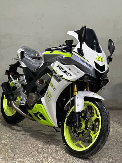 Yamaha r1m replica 400cc 2025 model ( double cylinder)