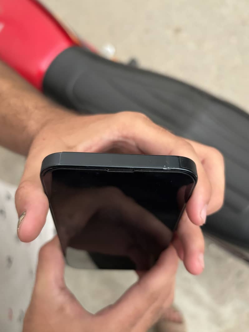 Apple iPhone 13 3