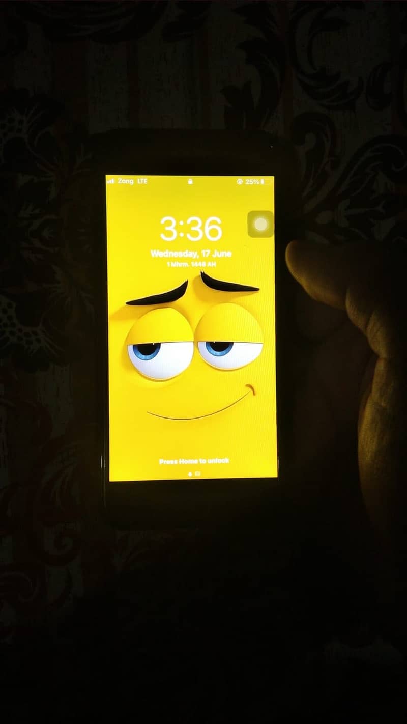 Apple iPhone 7 1